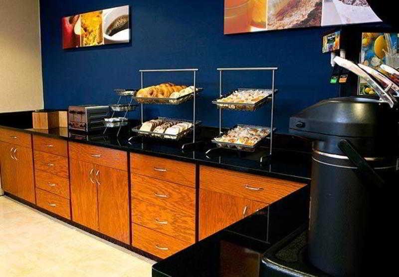 Fairfield Inn & Suites Lima Étterem fotó